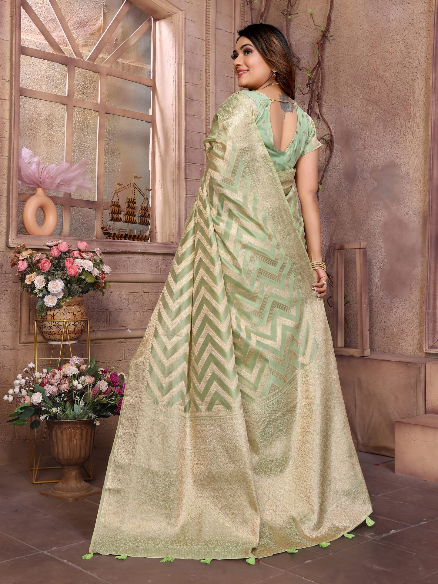 Catalog Designer Saree.
