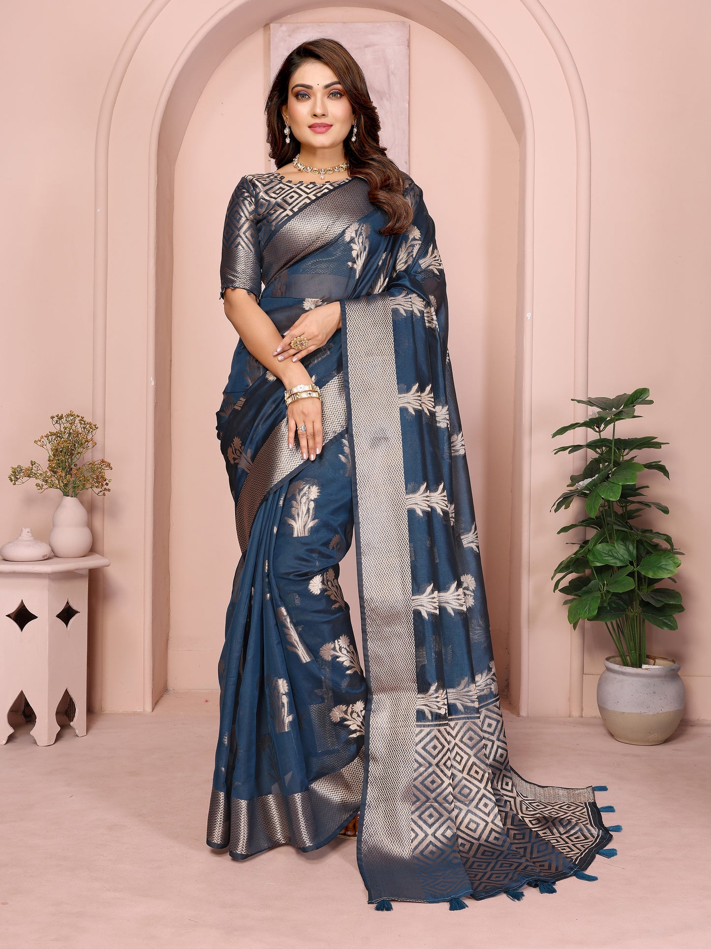 Catalog Designer Saree.