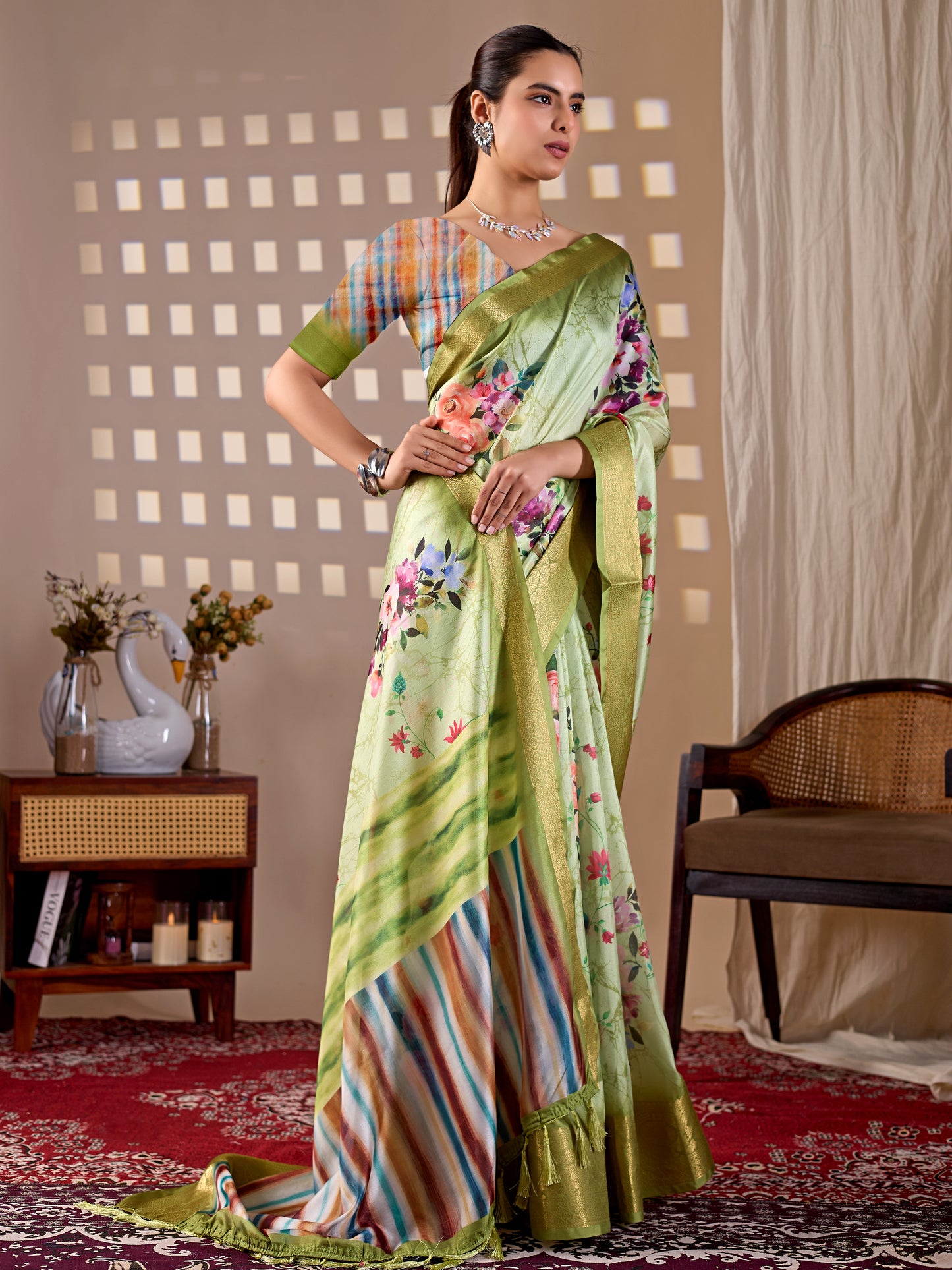 Catalog Designer Saree.