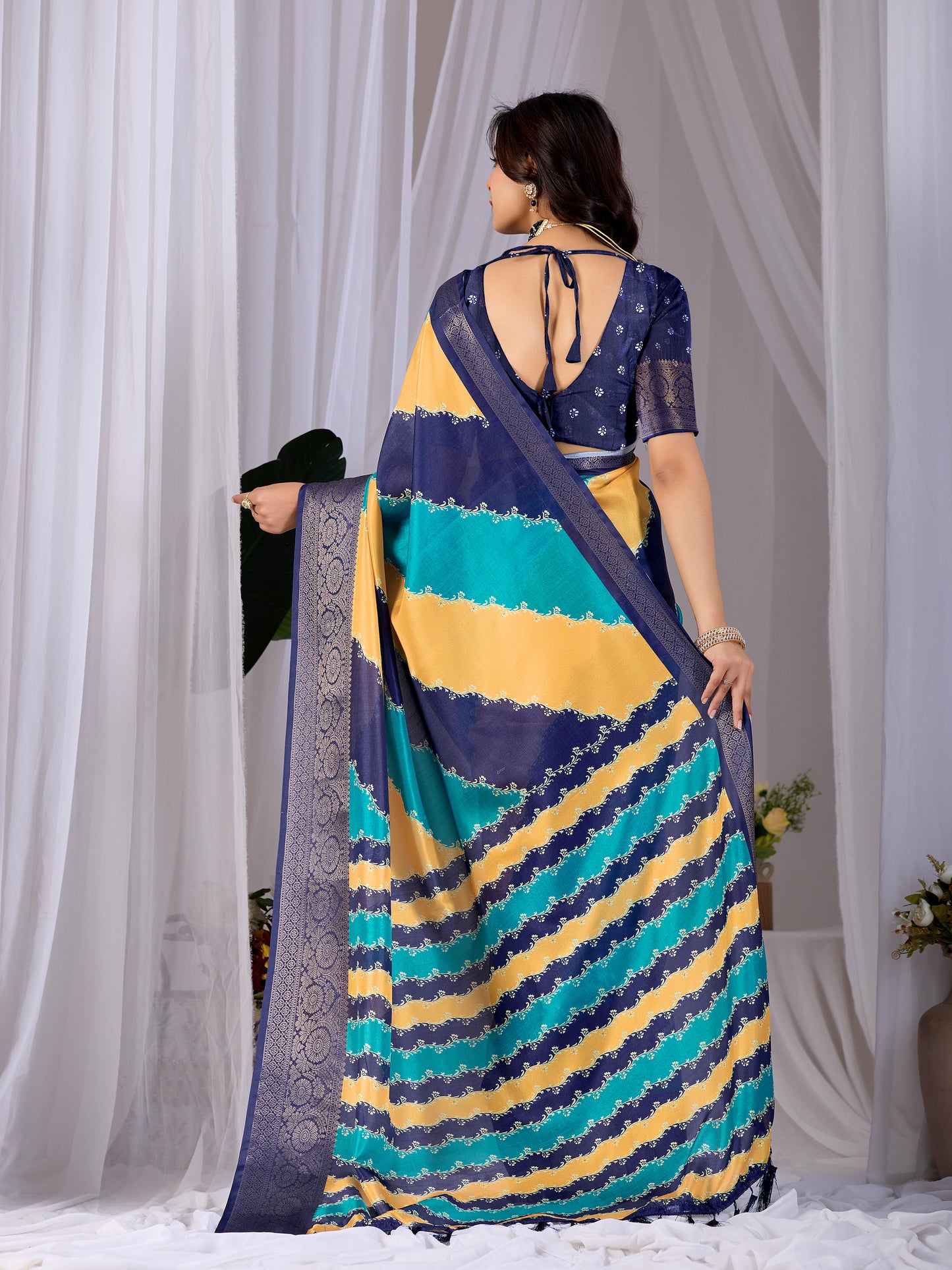 Catalog Designer Saree.