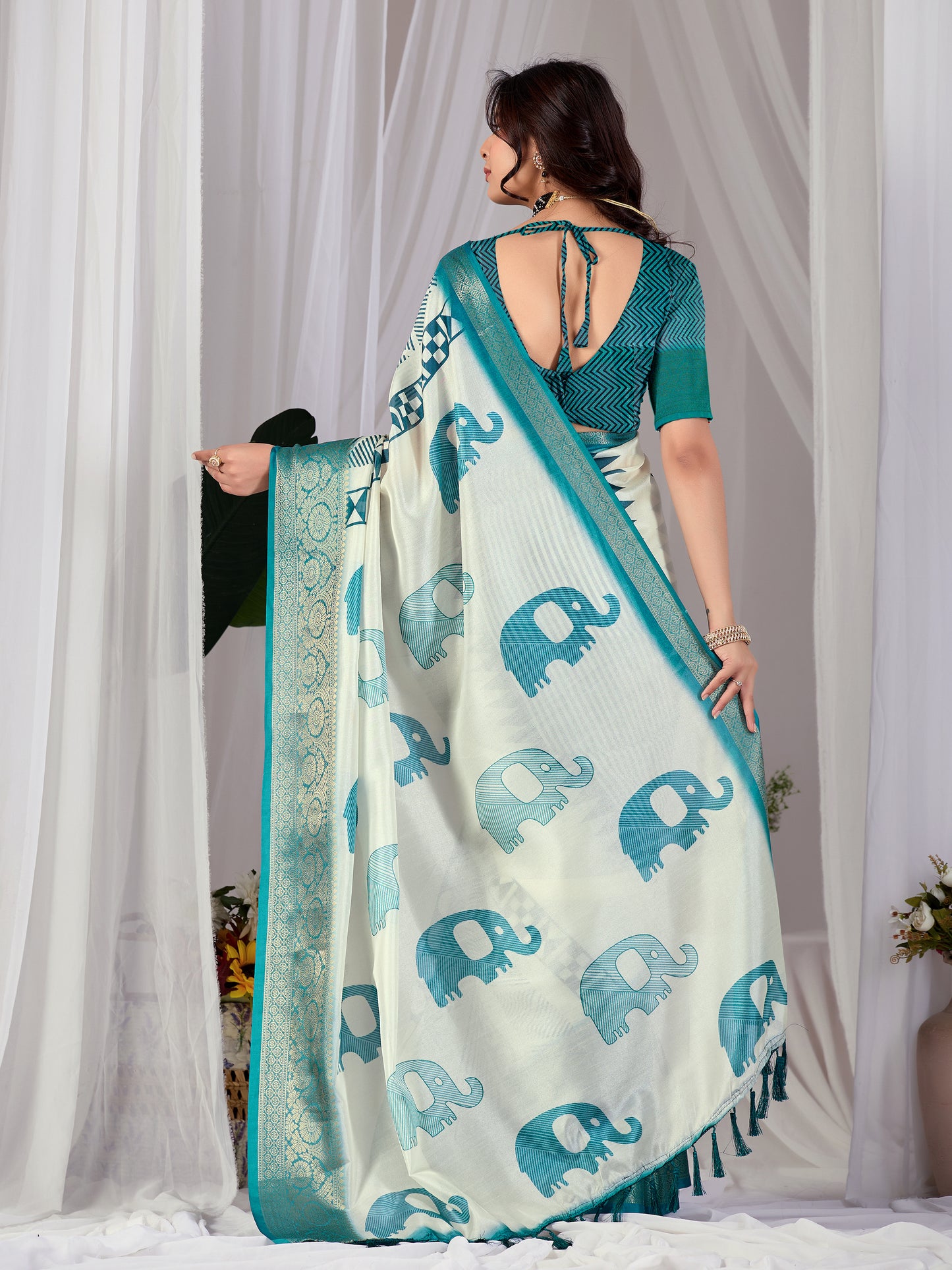 Catalog Designer Saree.