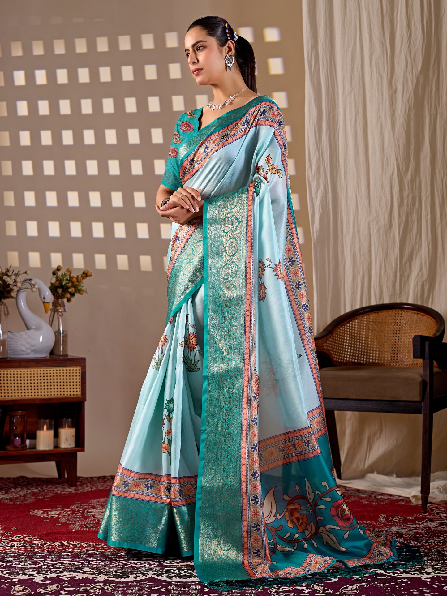 Catalog Designer Saree.