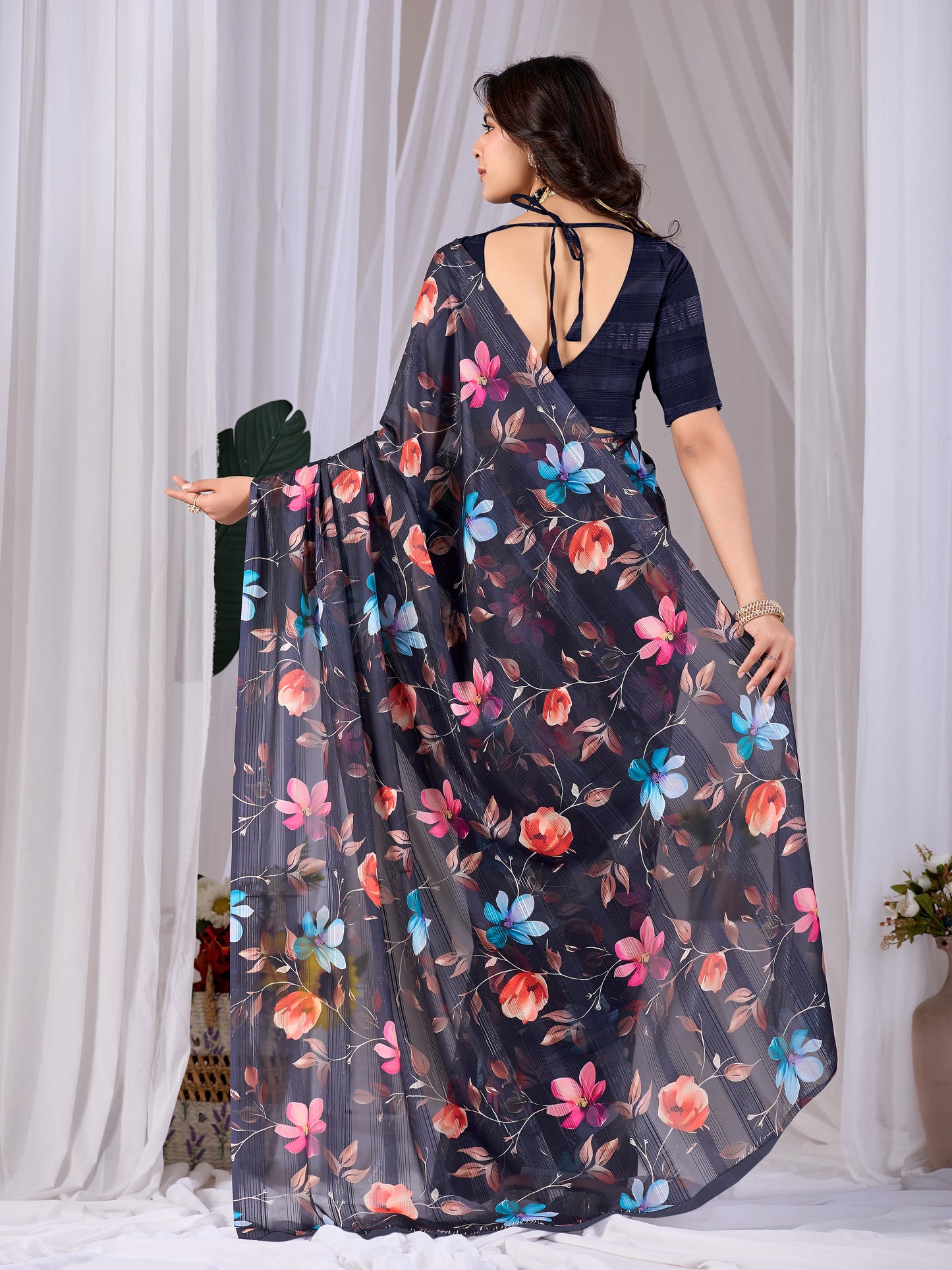 Catalog Designer Saree.
