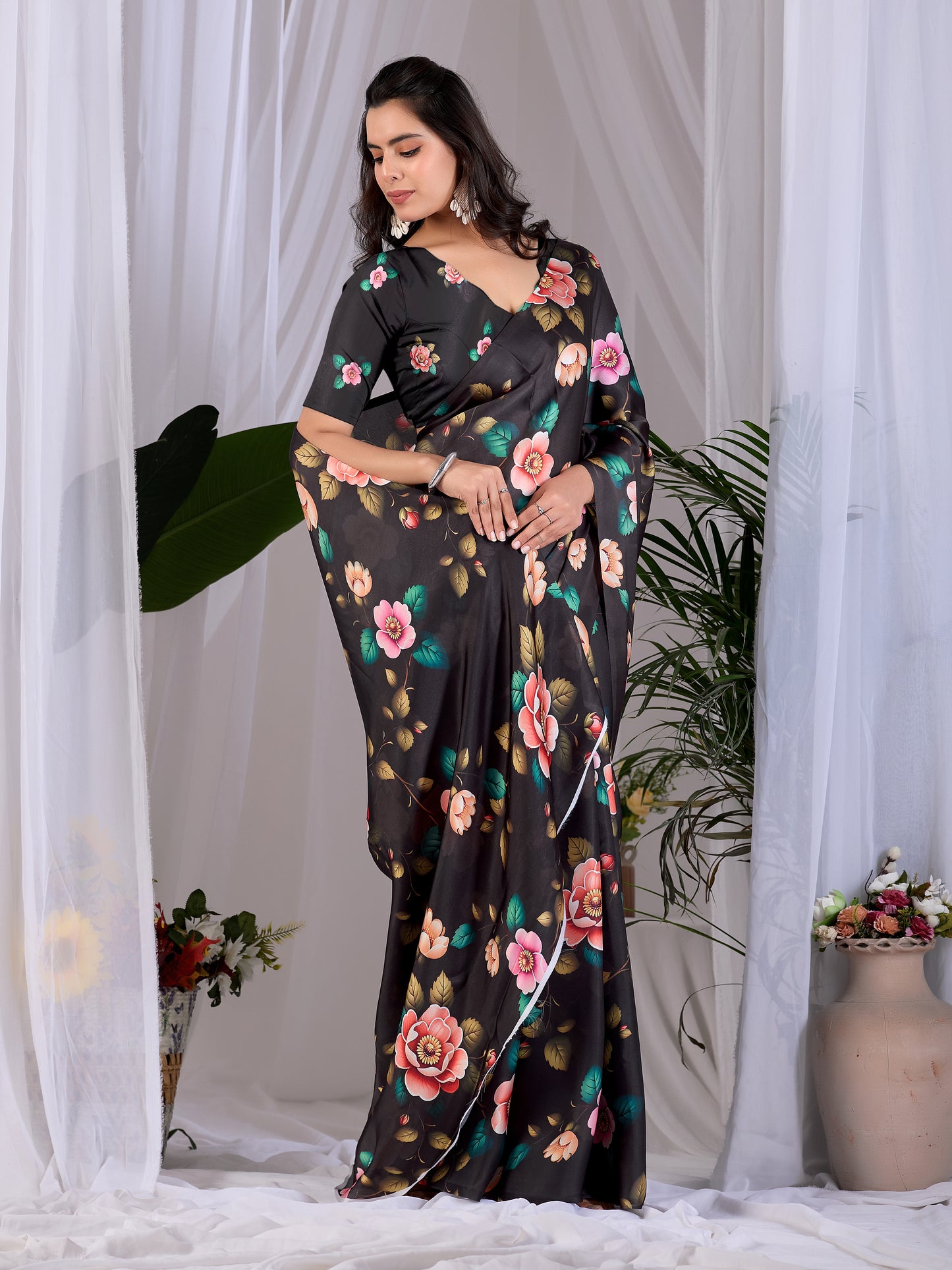 Catalog Designer Saree.