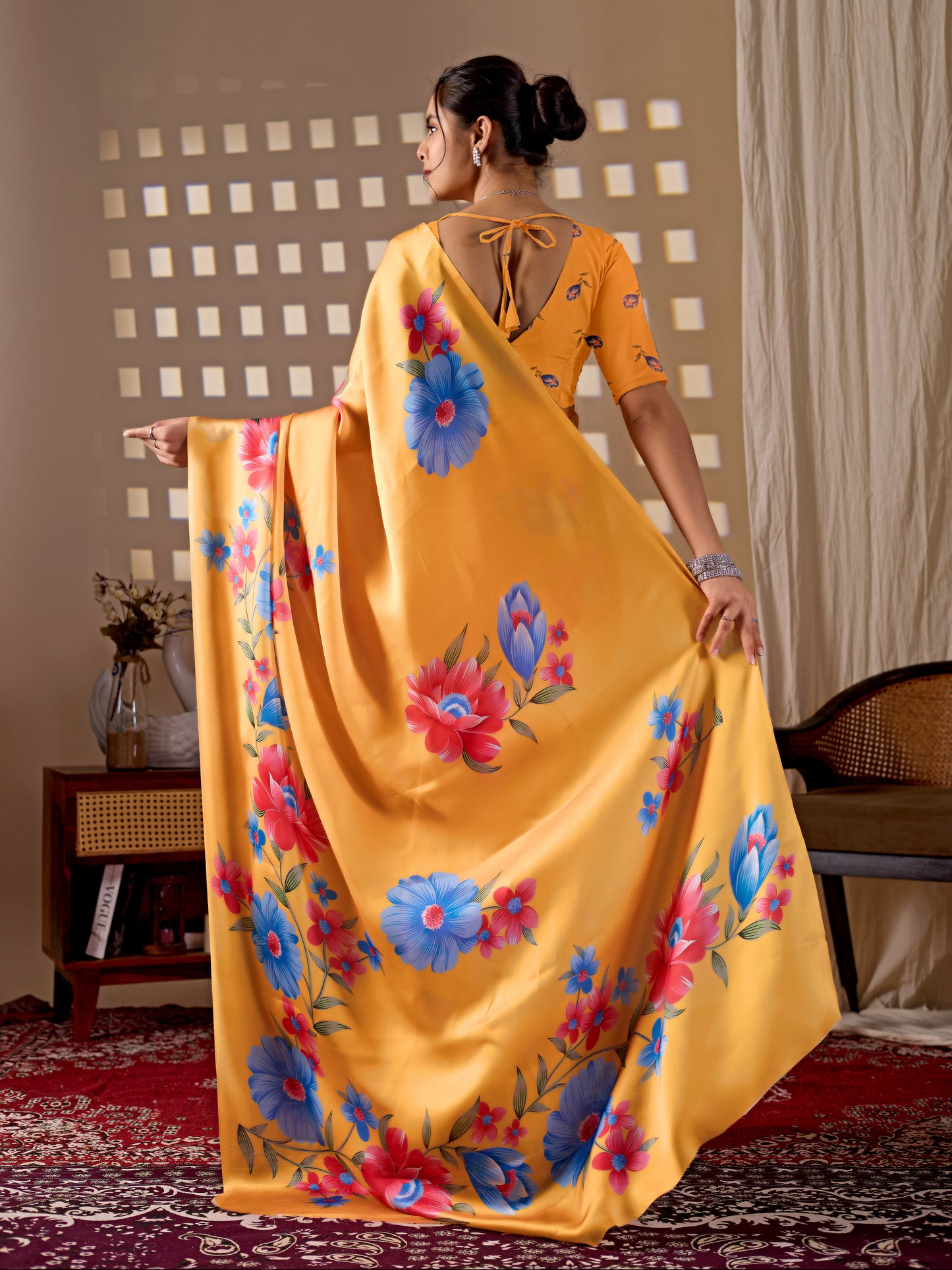 Catalog Designer Saree.
