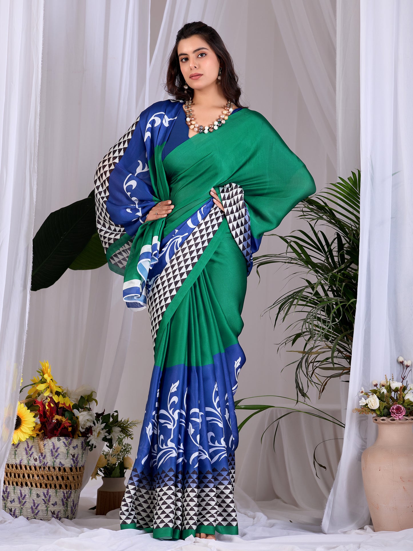 Catalog Designer Saree.