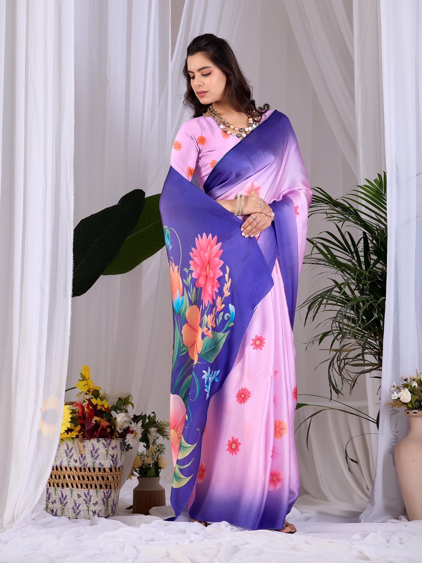 Catalog Designer Saree.