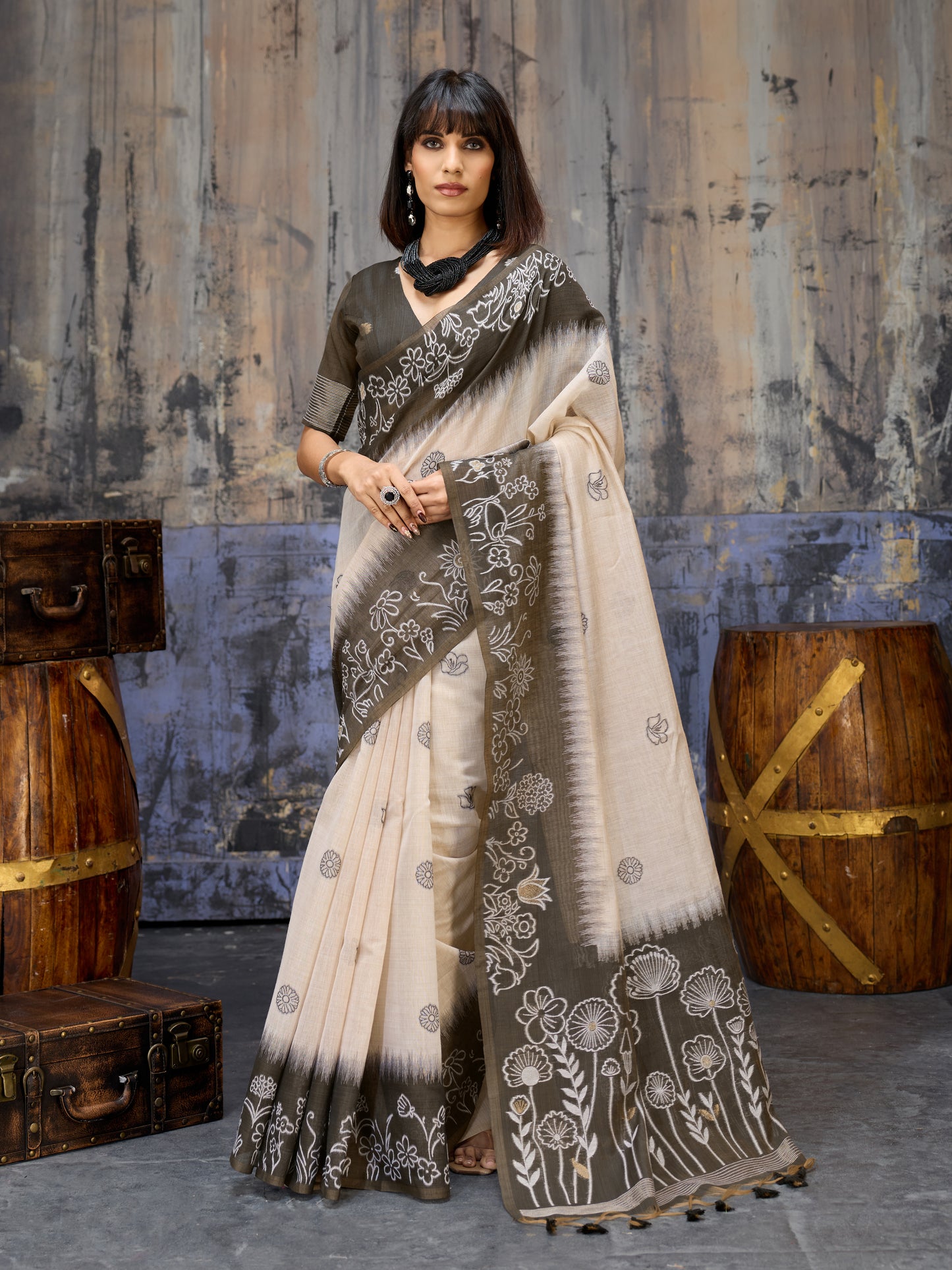 Catalog Designer Saree.