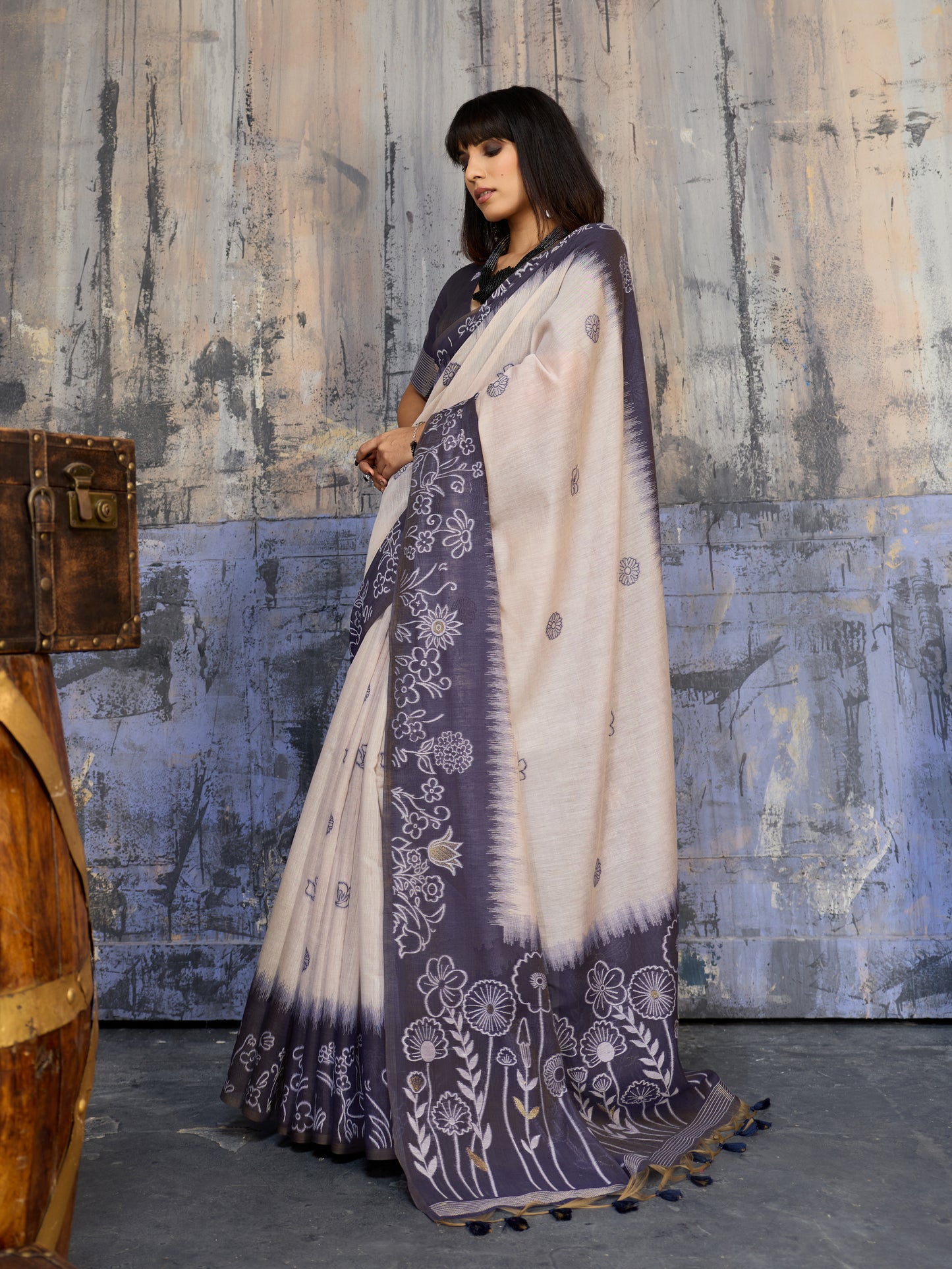 Catalog Designer Saree.