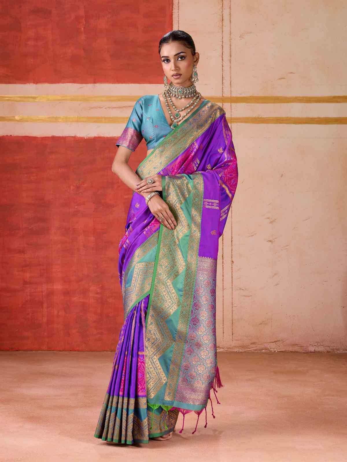 Catalog Designer Saree.