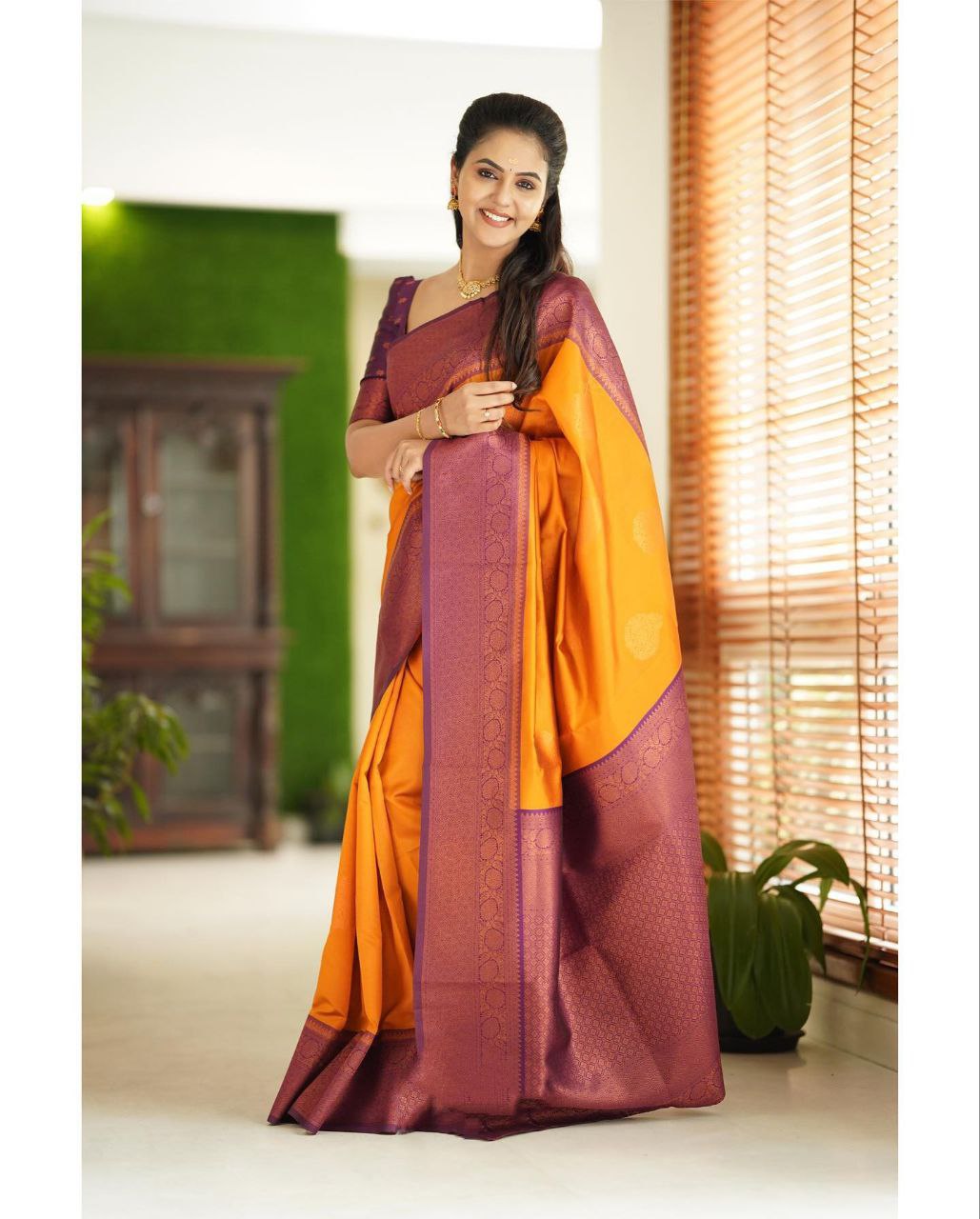 Catalogue Designer Silk Saree