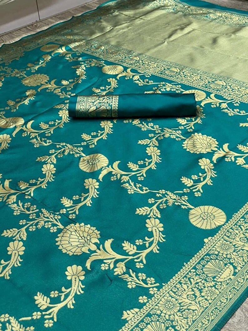 Catalogue Designer Silk Saree