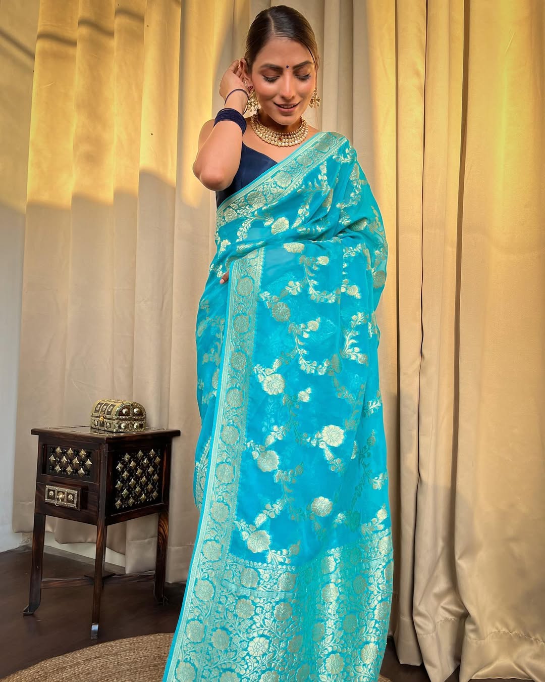 Catalogue Designer Silk Saree