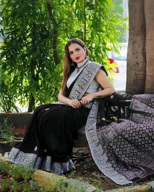 Catalogue Designer Silk Saree