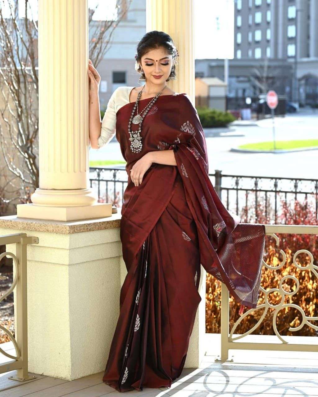 Catalogue Designer Silk Saree