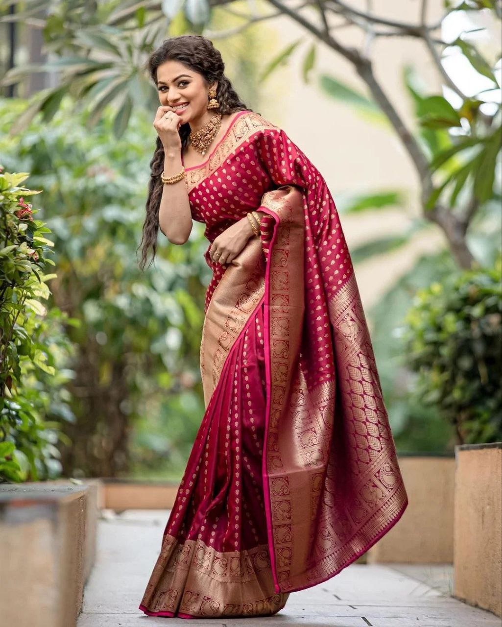Catalogue Designer Silk Saree