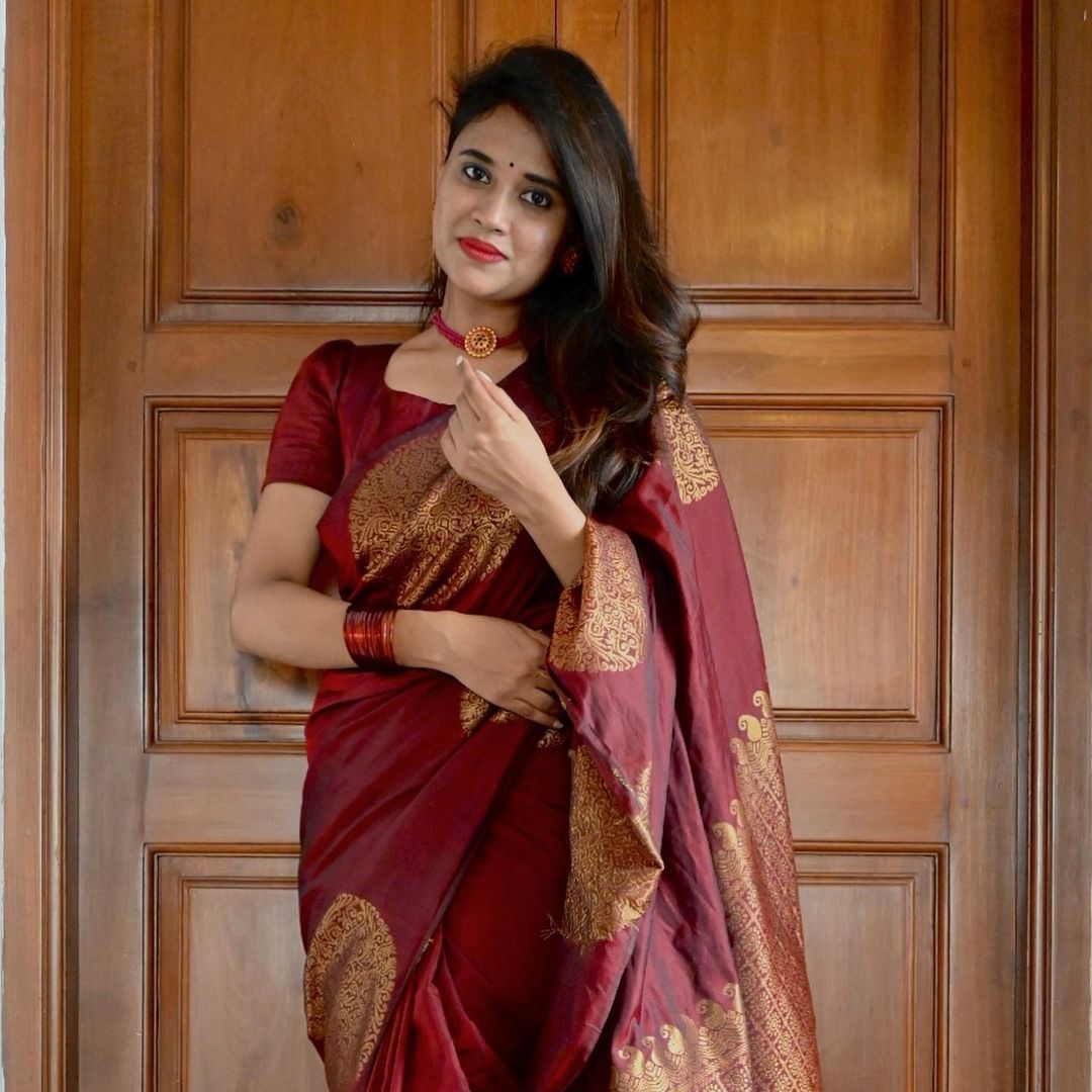 Catalogue Designer Silk Saree