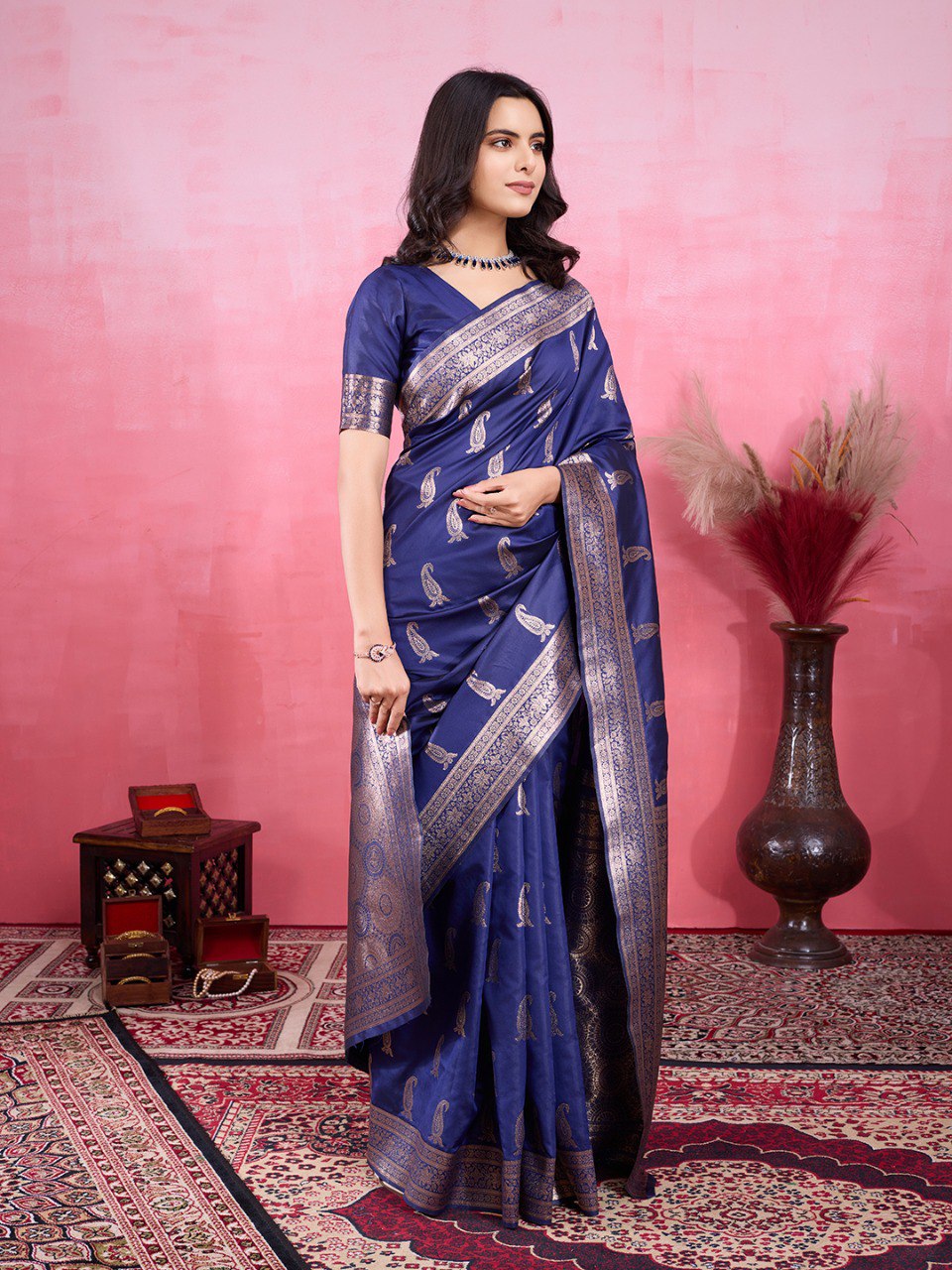 Catalog Designer Saree.