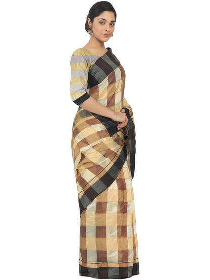 Catalog Designer Saree.