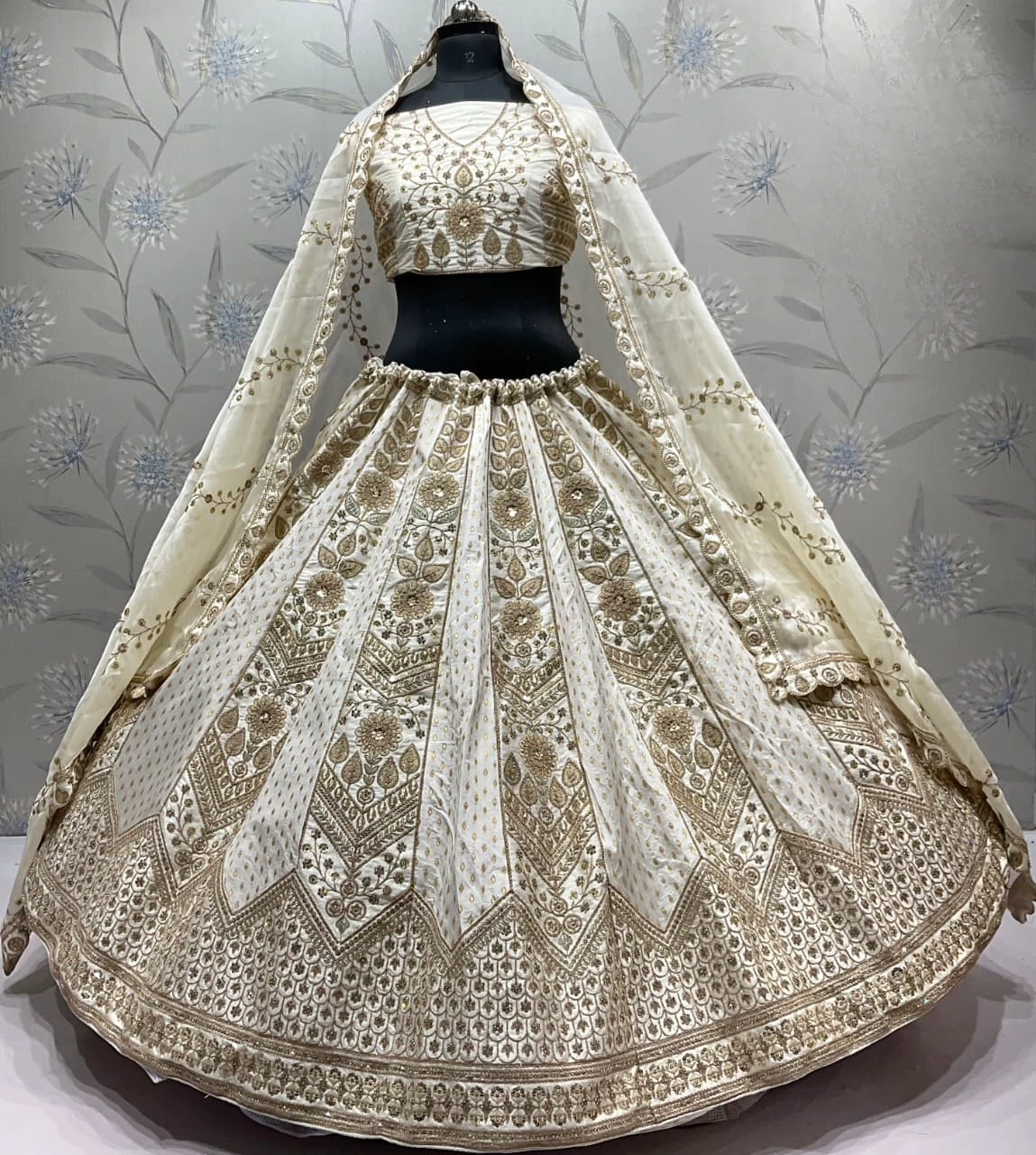 Latest Semi Stitched Lehenga Choli With Dupatta.