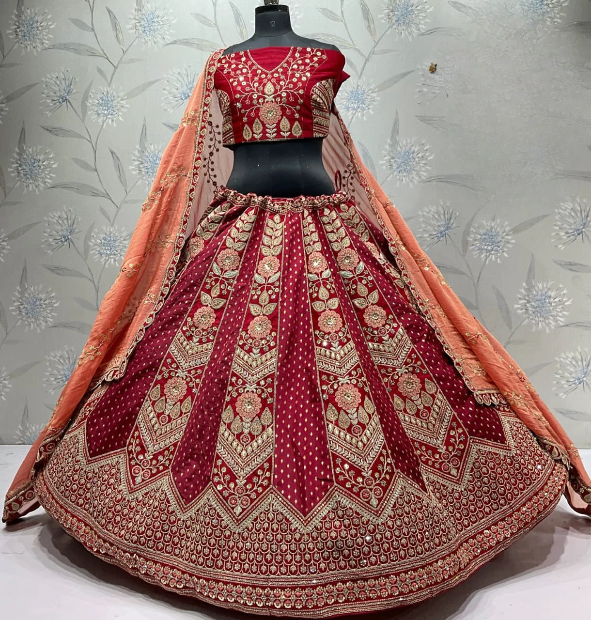 Latest Semi Stitched Lehenga Choli With Dupatta.