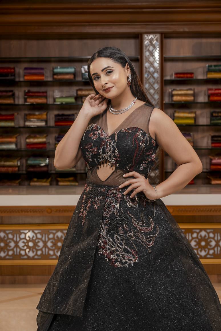 Latest ReadyMade Gowns.