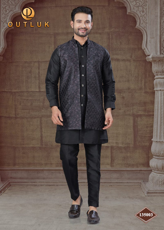 Traditional Kurta Pyjama With Jacket.