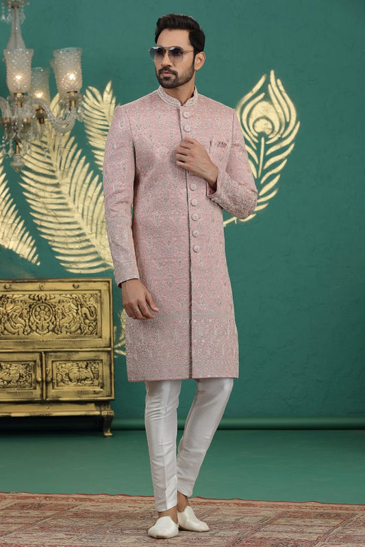 Traditional Indowestren Sherwani.
