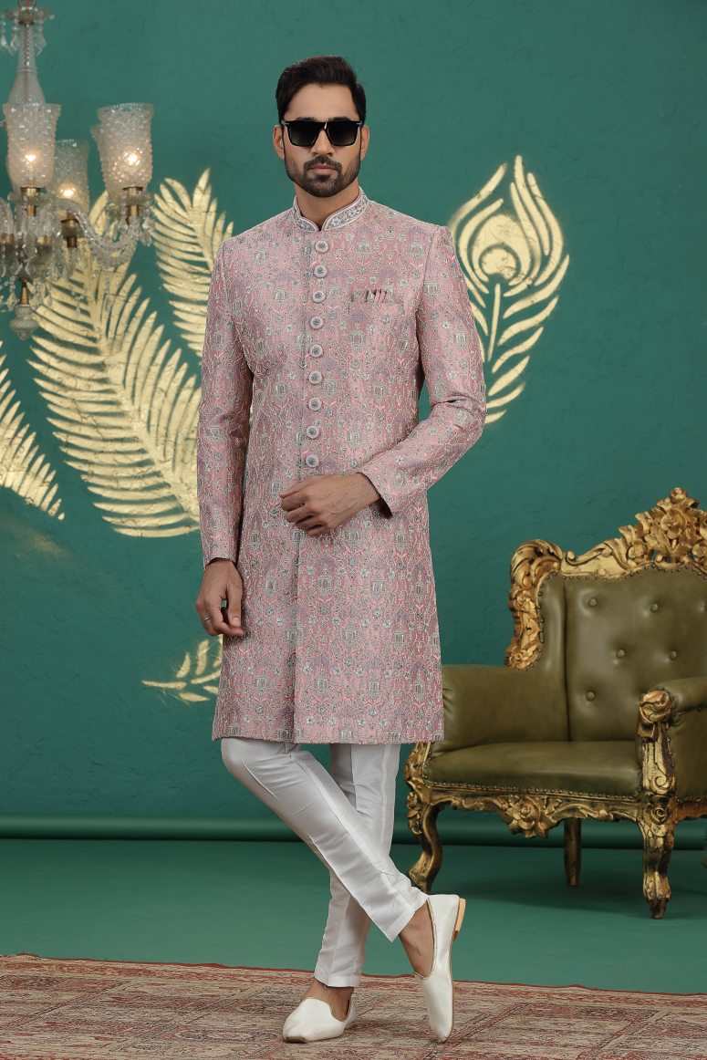 Traditional Indowestren Sherwani.