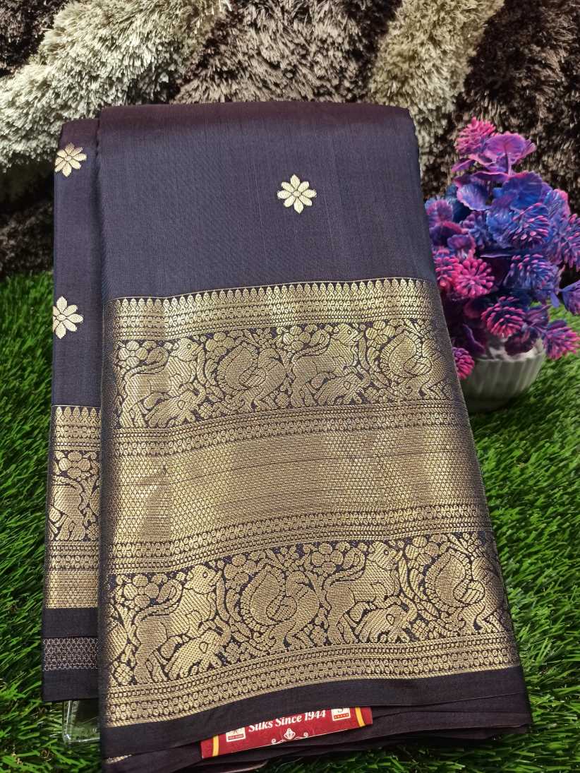 Pure Kanchipuram Silk Saree.