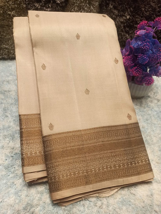 Pure Kanchipuram Silk Saree.