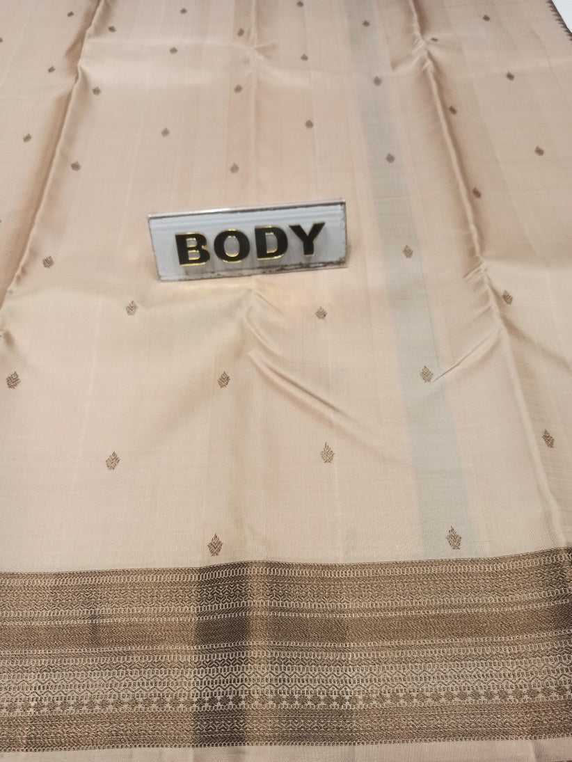 Pure Kanchipuram Silk Saree.