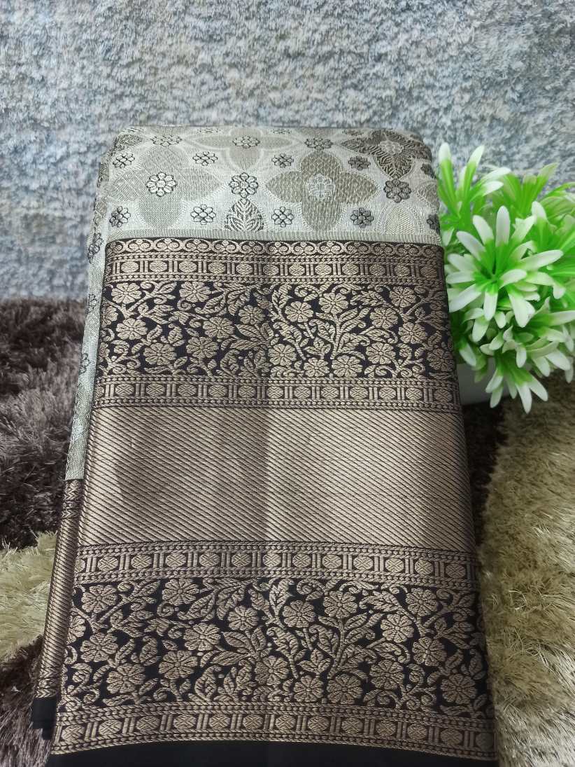 Pure Kanchipuram Silk Saree.