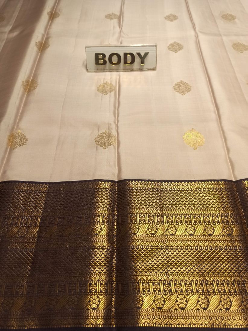 Pure Kanchipuram Silk Saree.