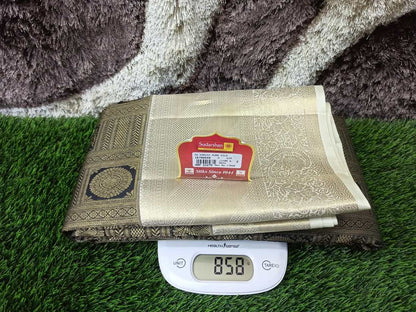 Pure Kanchipuram Silk Saree.