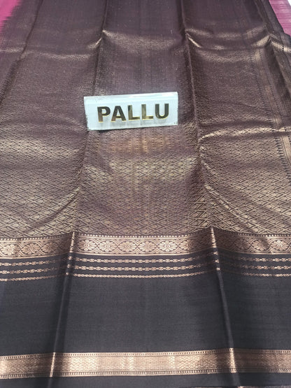 Pure Kanchipuram Silk Saree.