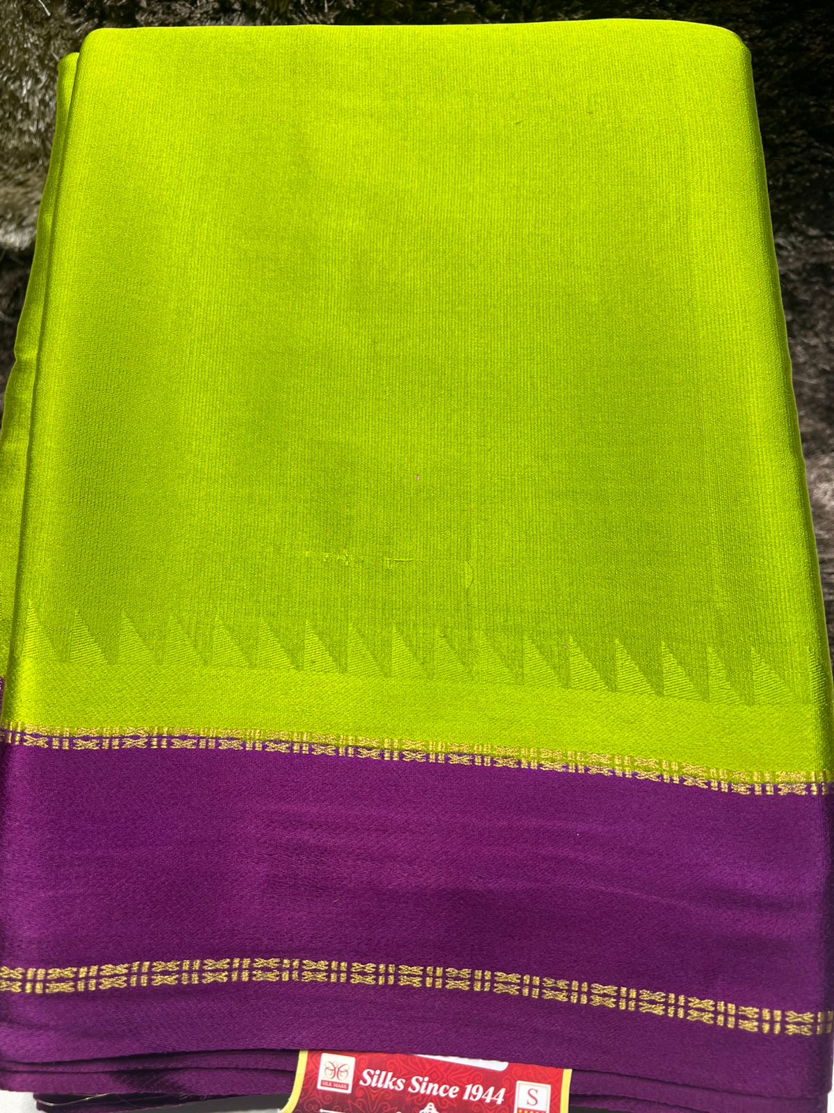 Pure Mysore Silk Saree.( 100 Gsm )
