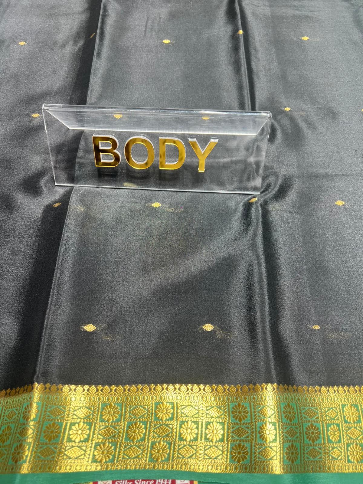 Pure Mysore Silk Saree ( 60 Grams )