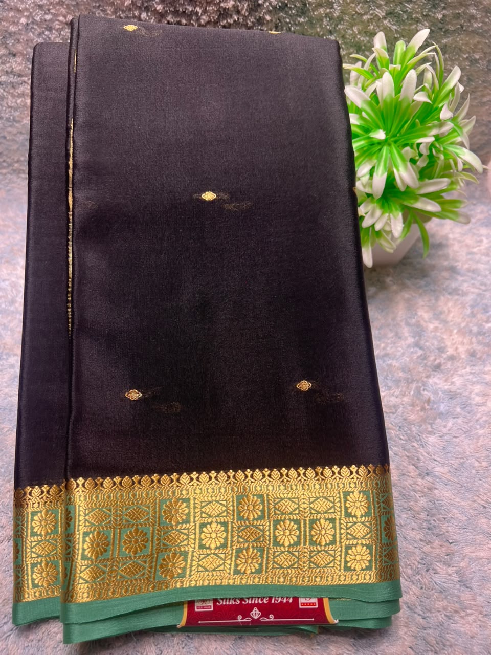 Pure Mysore Silk Saree ( 60 Grams )