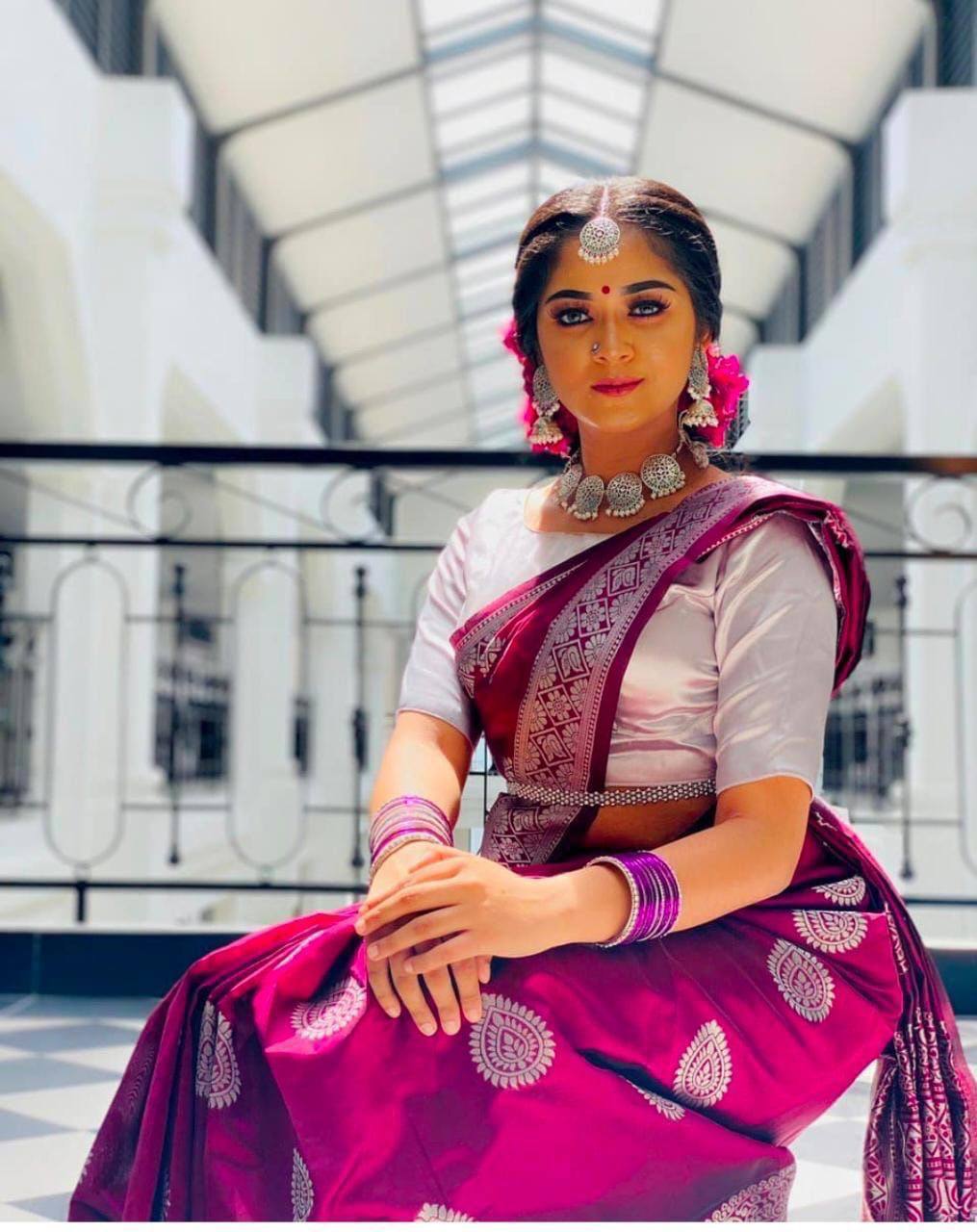 Catalogue Designer Silk Saree