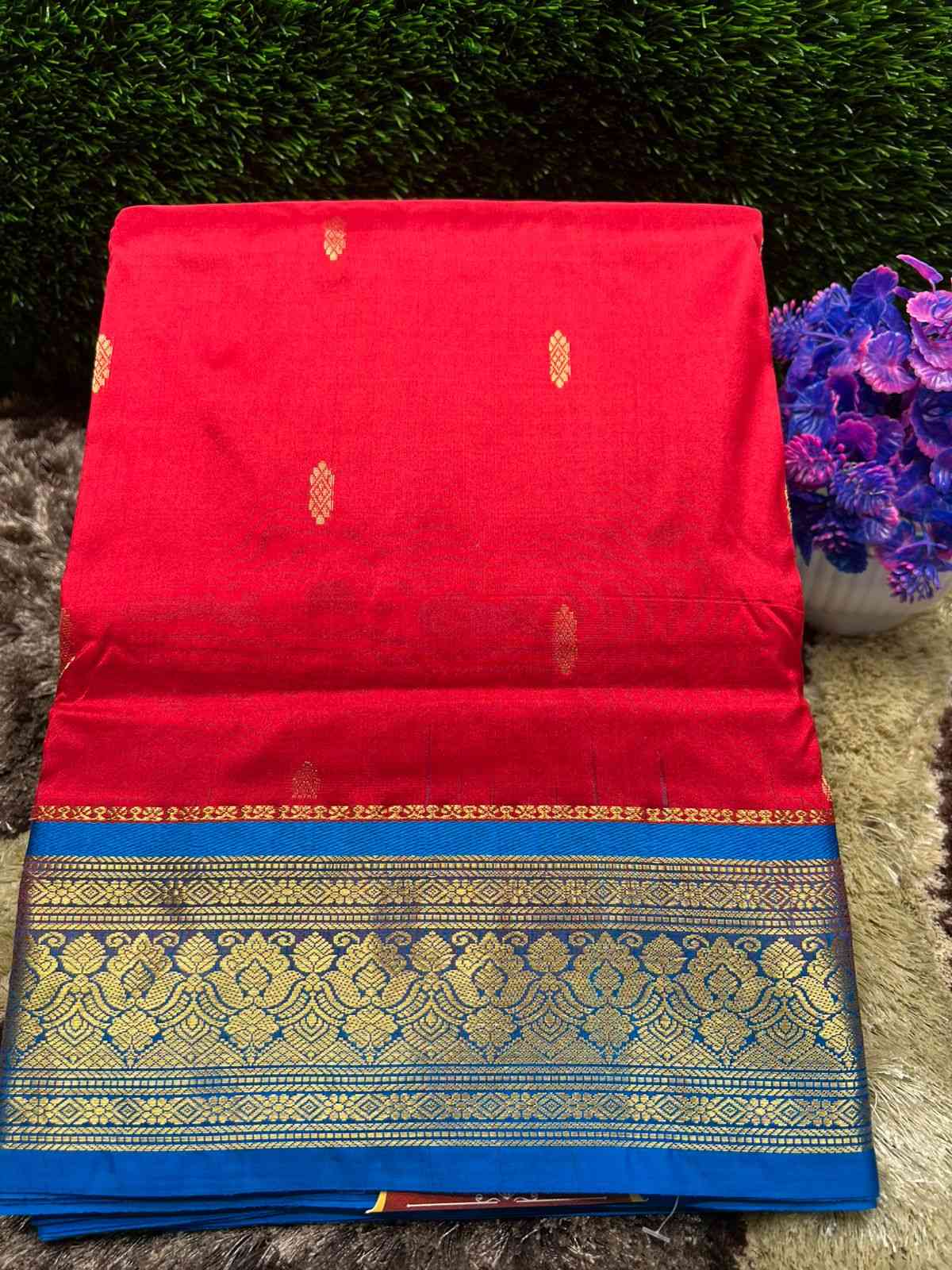 Pure Kanchipuram Silk Saree 9 Yards.