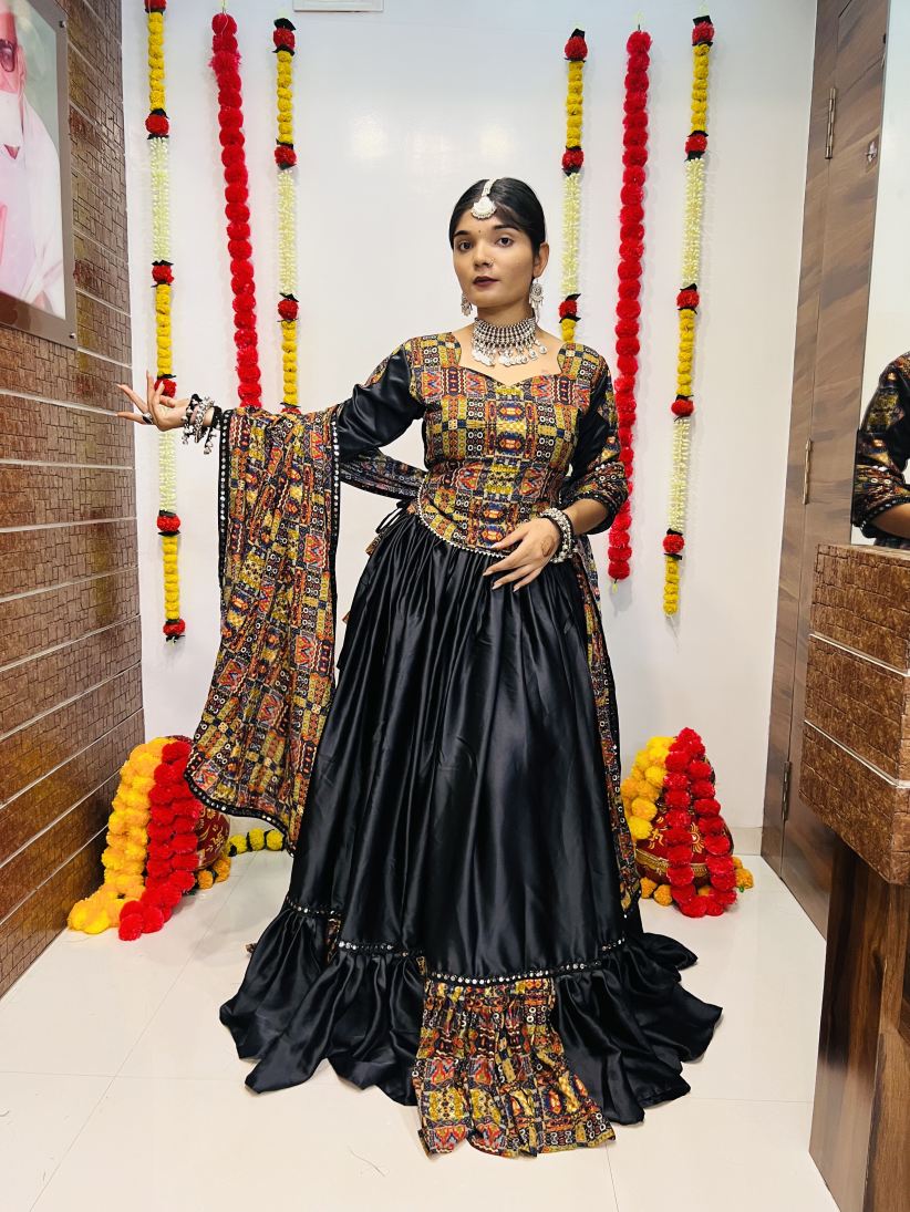 Latest Semi Stitched Lehenga Choli With Dupatta.