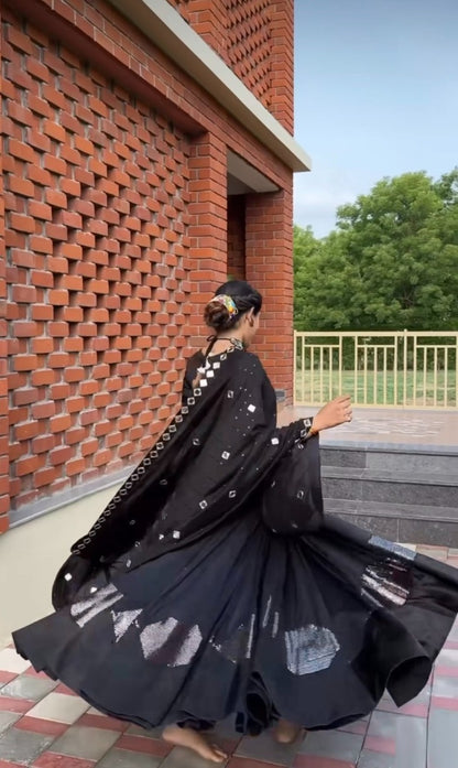 Latest Semi Stitched Lehenga Choli With Dupatta.