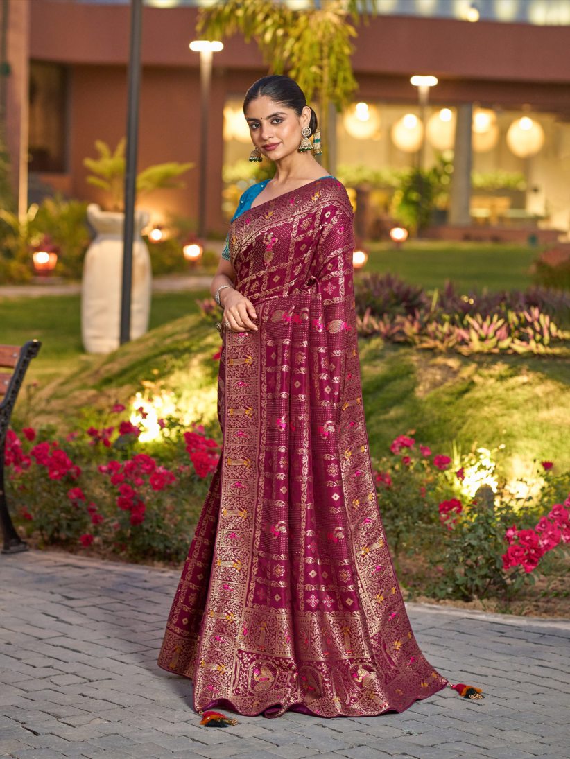 Catalog Designer Saree.