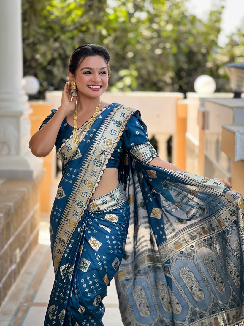 Catalog Designer Saree.