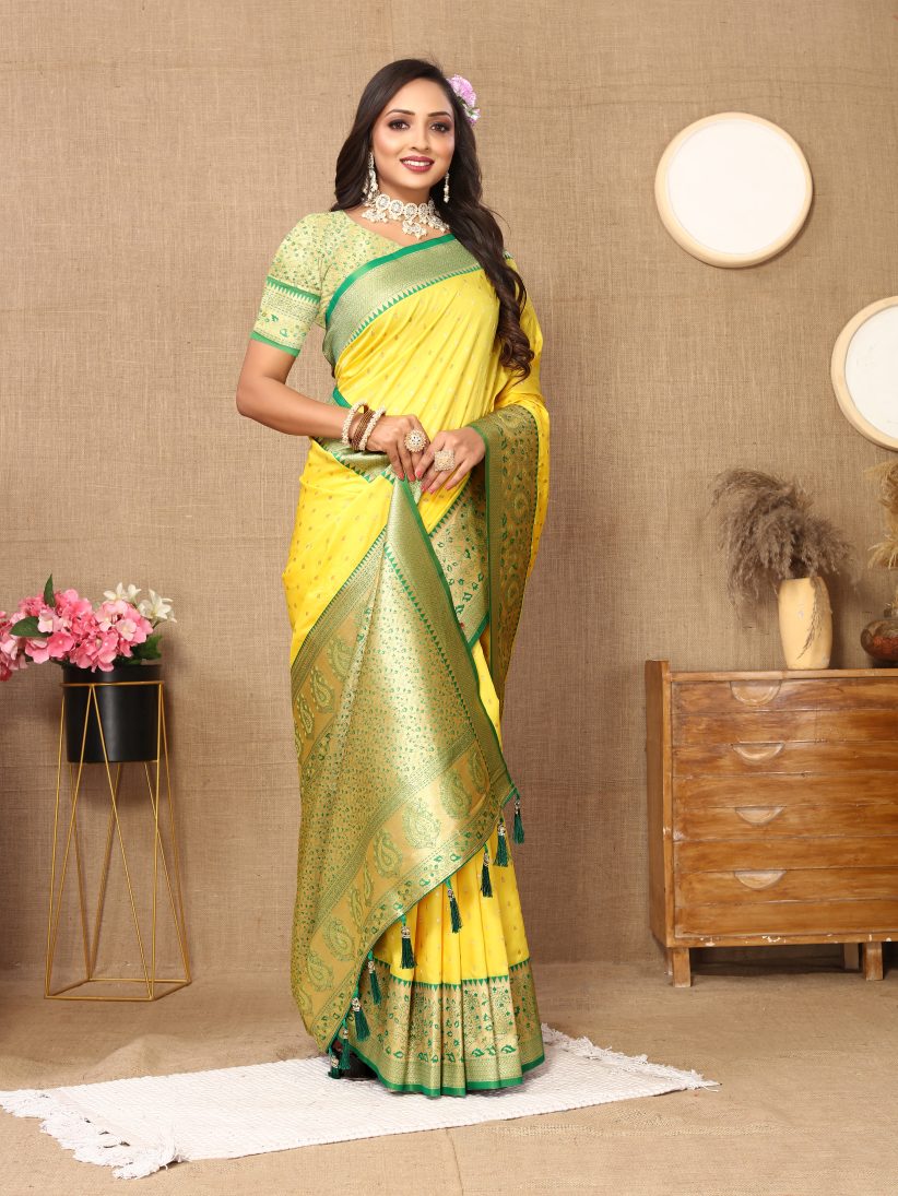 Catalog Designer Saree.