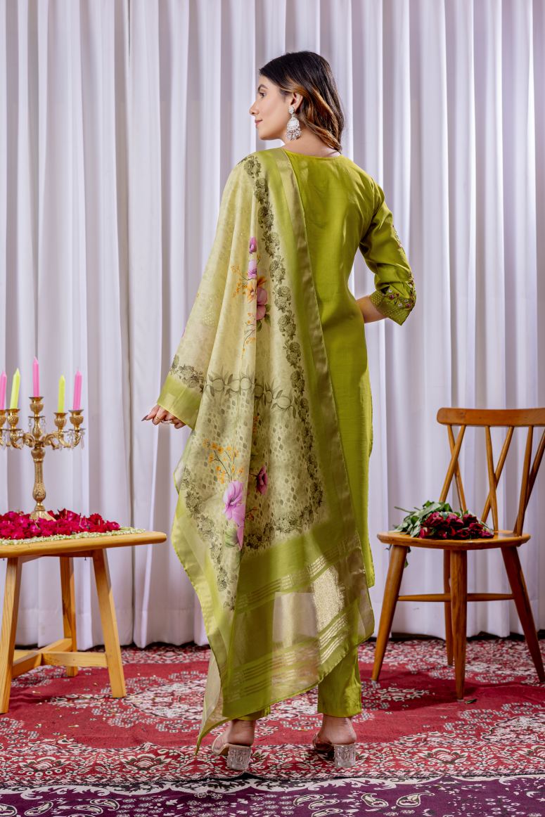 Latest ReadyMade Kurti Pant And Duppatta.