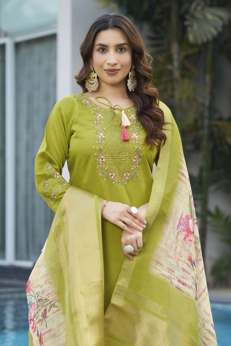 Latest ReadyMade Kurti Pant And Duppatta.