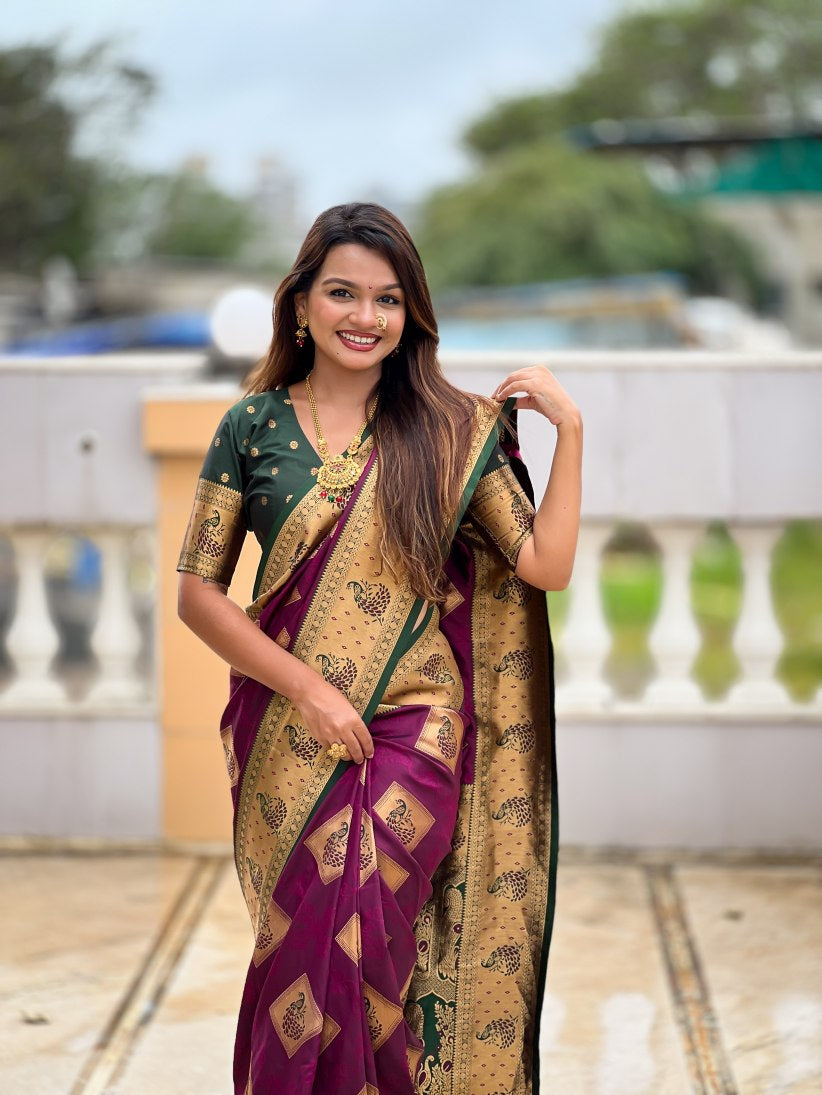 Catalog Designer Saree.