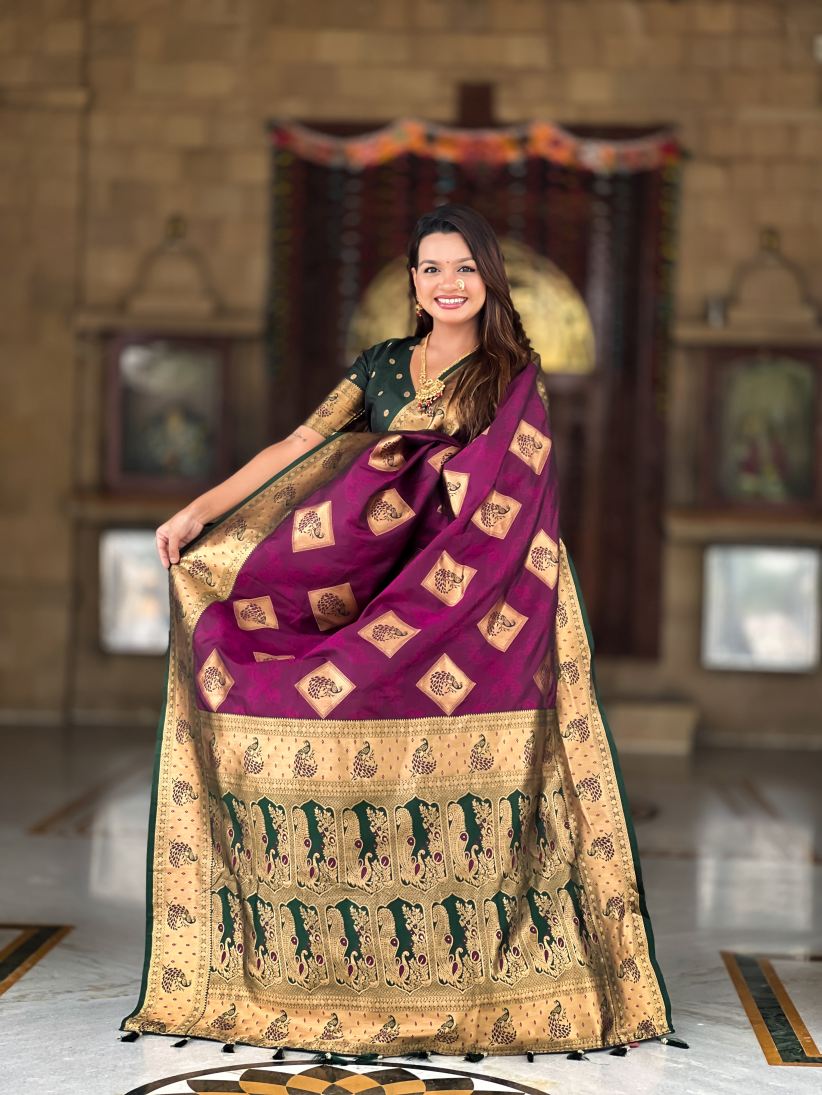 Catalog Designer Saree.